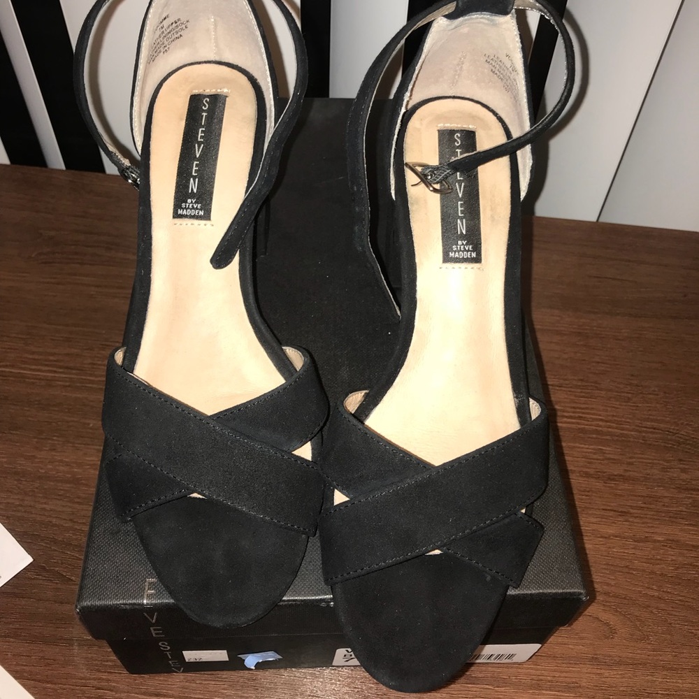 Steve Madden Voomme Ankle Strap Block Heel Sandal